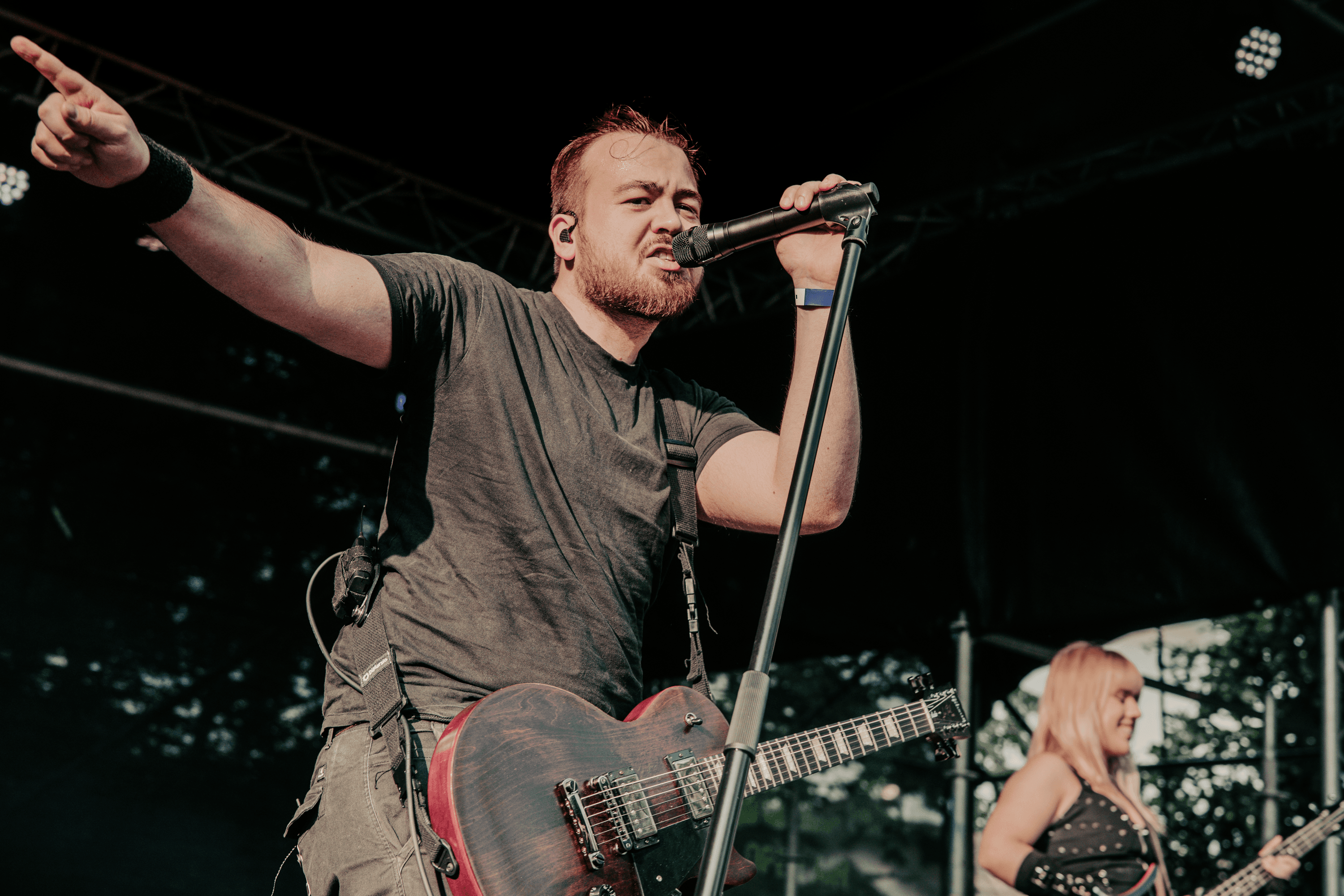 Dorfterror live