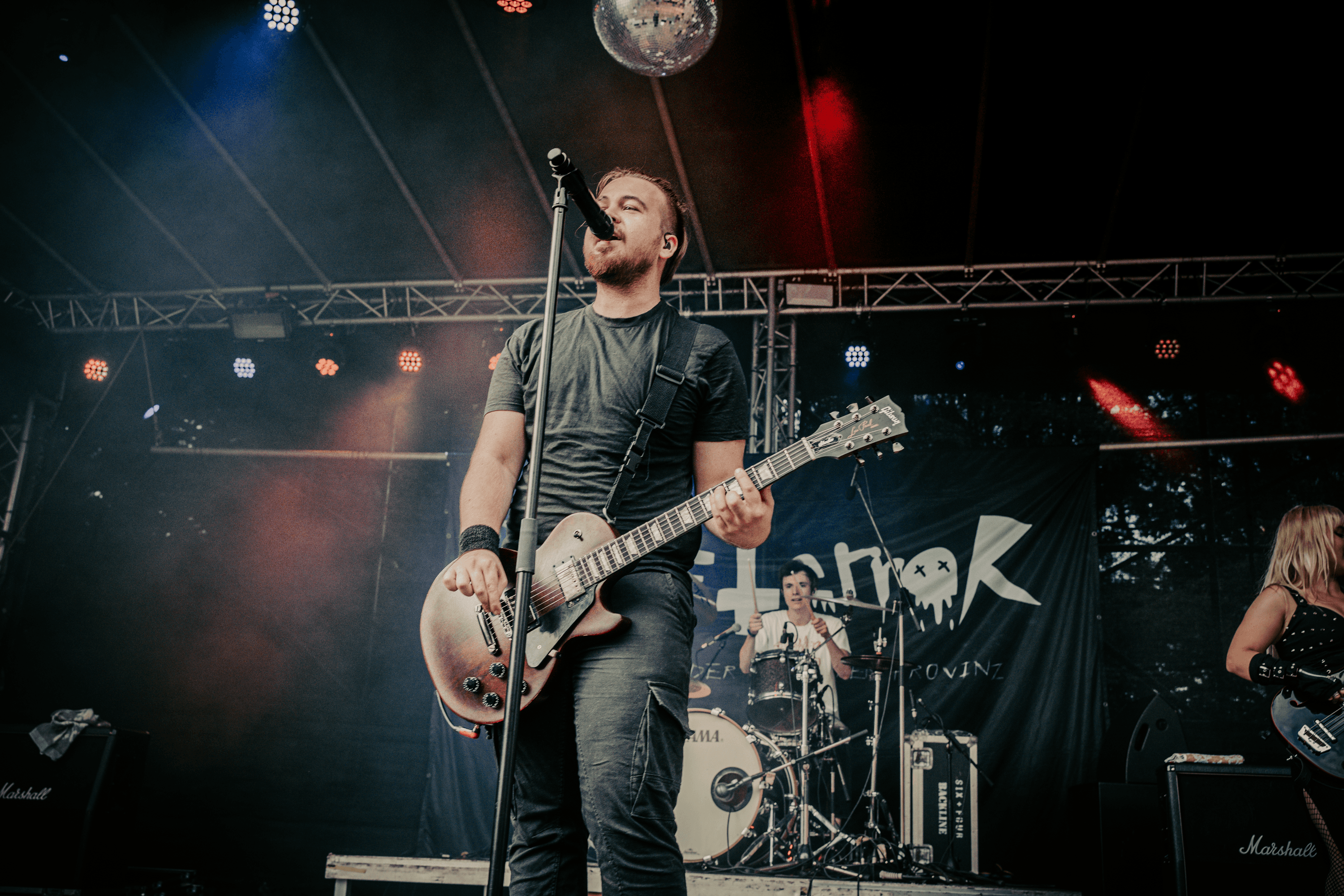 Dorfterror live