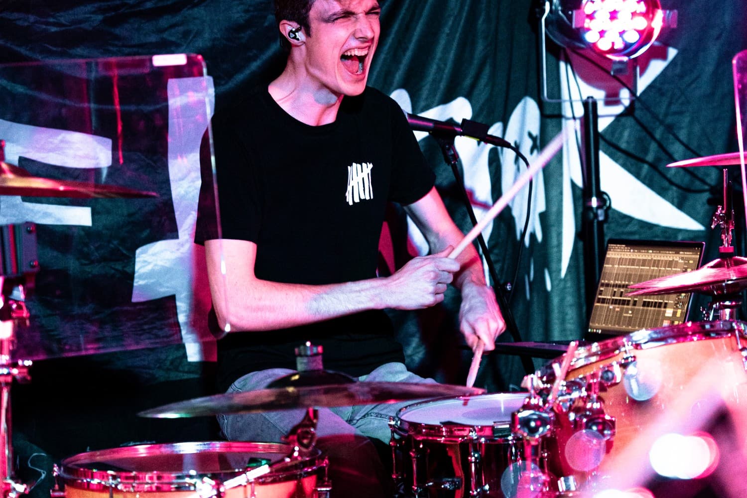 Dorfterror live