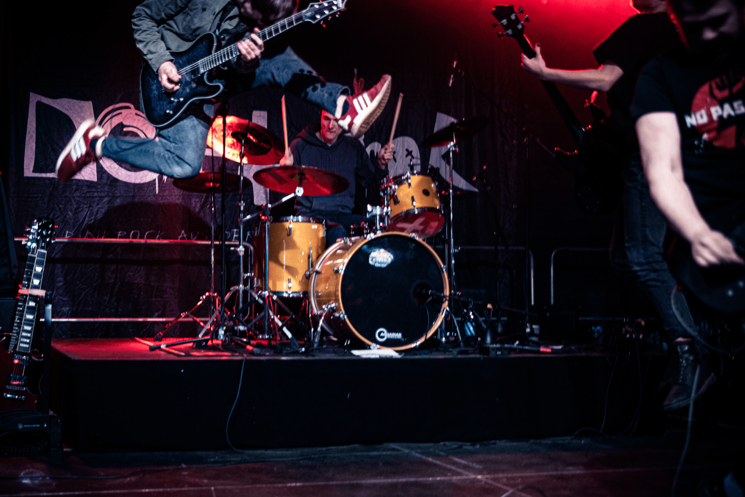 Dorfterror live